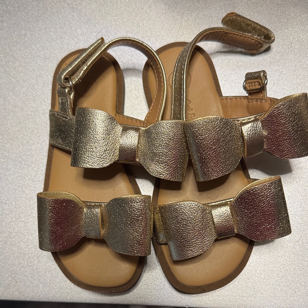 Cat & jack Gold Bow Kids Sandals